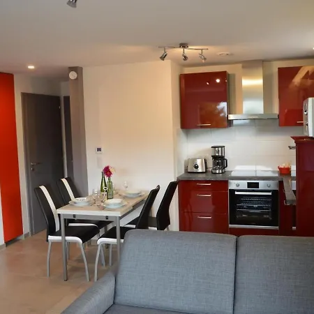 Familial Confort à - Terrasse, Jardin, Parking, Proche Pistes Cyclables Et Randos - Fr-1-744-5 *