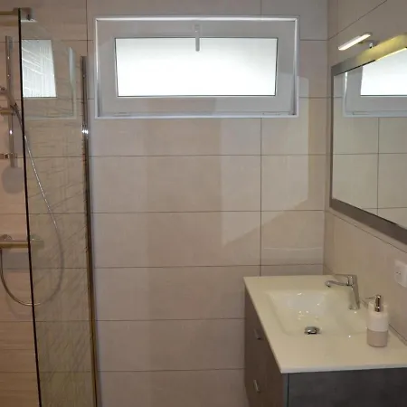 Casa vacanze Familial Confort à - Terrasse, Jardin, Parking, Proche Pistes Cyclables Et Randos - Fr-1-744-5 *